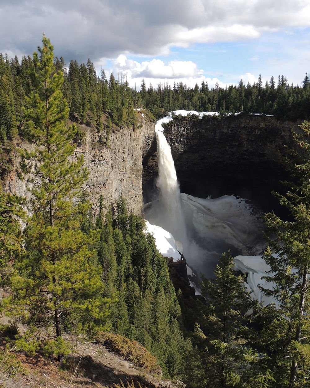 Abendstimmung am Wasser im Wells Gray Provincial Park
